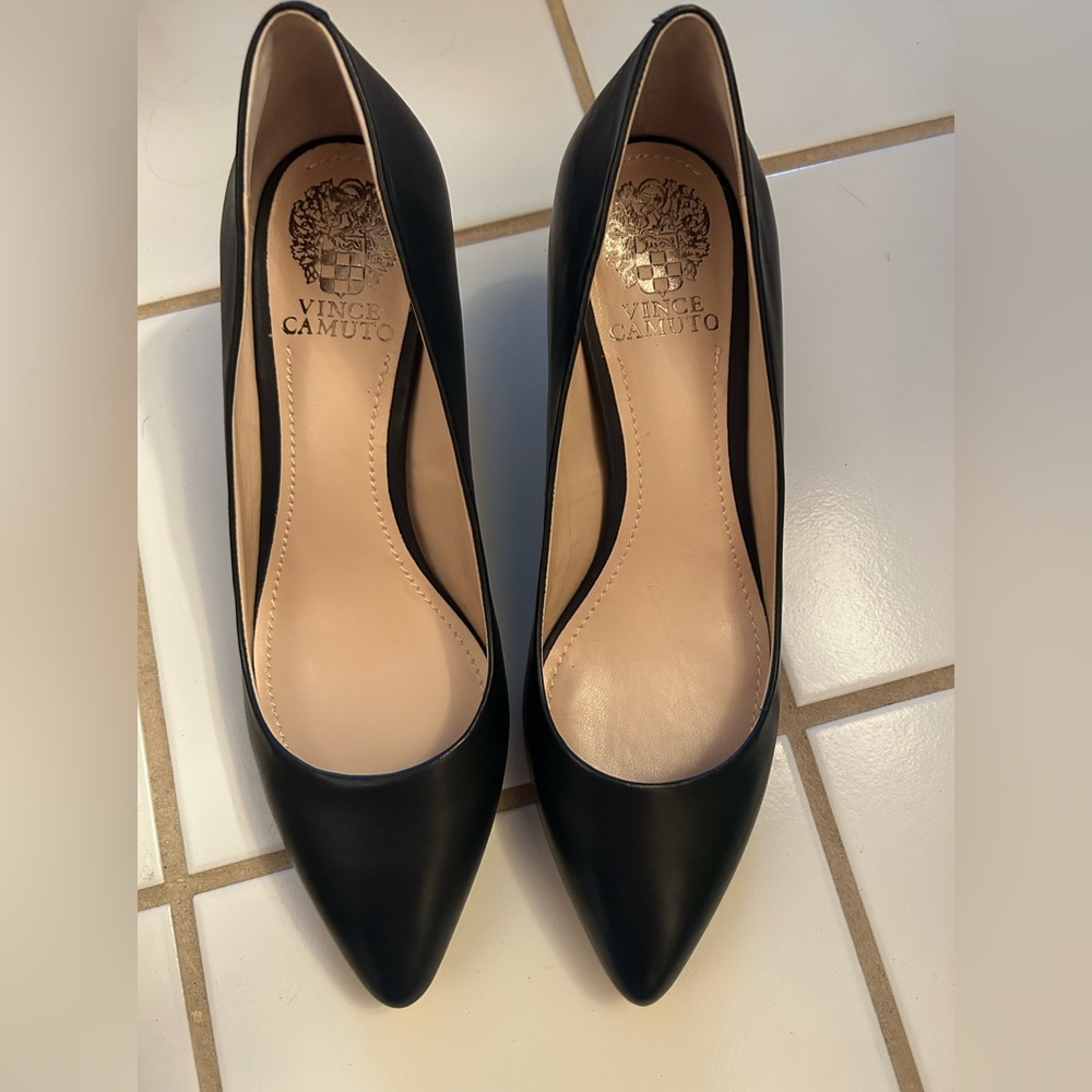 Womens leather navy blue Vince Camuto, size 8 - Picture 1 of 7